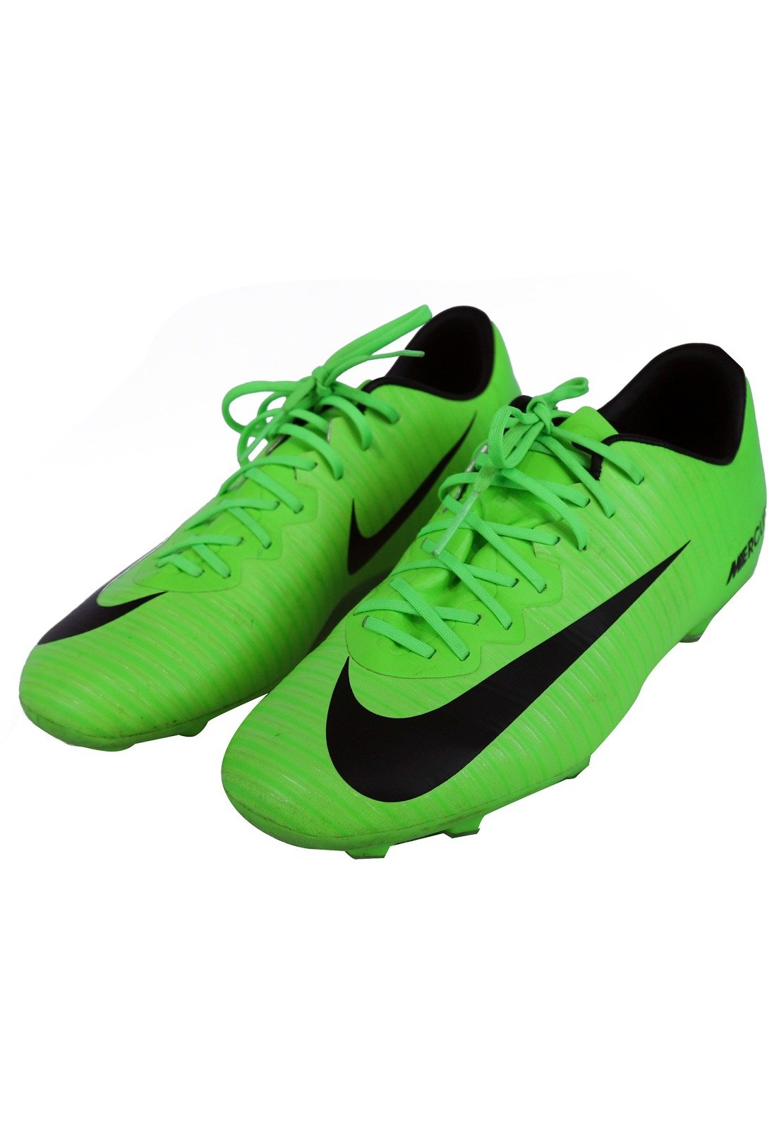 Featured image of post Chuteira Da Nike Verde O modelo de botinha apresenta um esquema monocrom tico com um verde lim o bastante acentuado