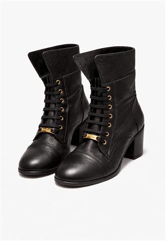 Bota Luz da Lua Cano Curto Preta